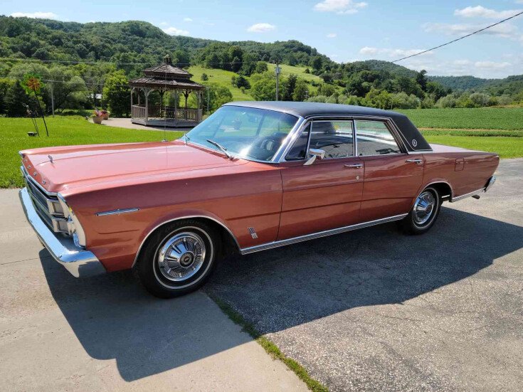 Thumbnail Photo undefined for 1966 Ford LTD Sedan